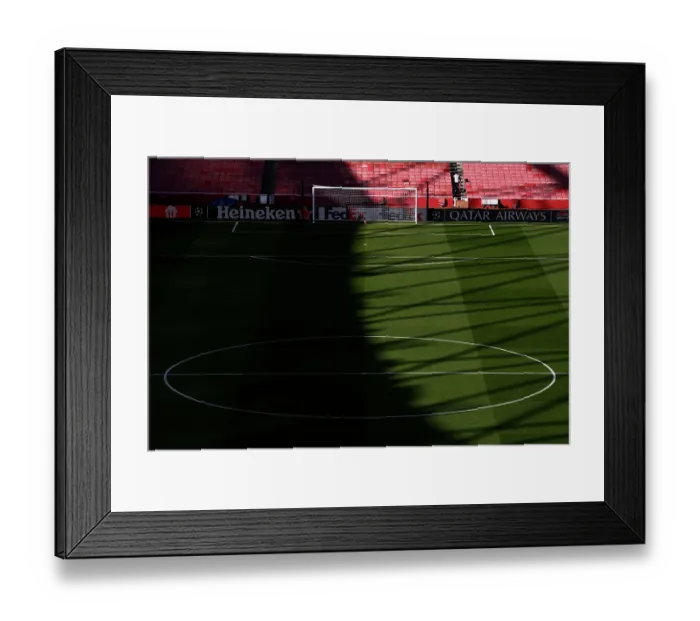 Framed Print : Arsenal FC v Bayer 04 Leverkusen - UEFA Champions League 2025 / 26 Round of 16 Second Leg
