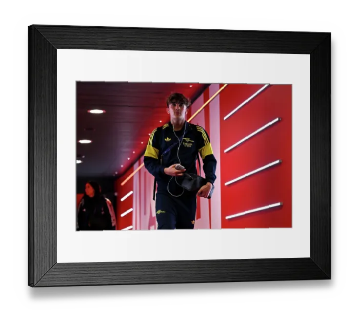 Framed Print : Arsenal FC v Bayer 04 Leverkusen - UEFA Champions League 2025 / 26 Round of 16 Second Leg