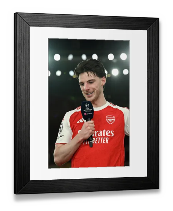 Framed Print : Arsenal FC v Bayer 04 Leverkusen - UEFA Champions League 2025 / 26 Round of 16 Second Leg Framed Print : Arsenal FC v Bayer 04 Leverkusen - UEFA Champions League 2025 / 26 Round of 16 Second Leg