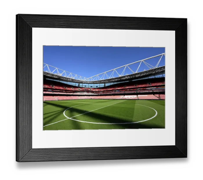 Framed Print : Arsenal FC v Bayer 04 Leverkusen - UEFA Champions League 2025 / 26 Round of 16 Second Leg