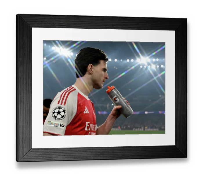 Framed Print : Arsenal FC v Bayer 04 Leverkusen - UEFA Champions League 2025 / 26 Round of 16 Second Leg Framed Print : Arsenal FC v Bayer 04 Leverkusen - UEFA Champions League 2025 / 26 Round of 16 Second Leg