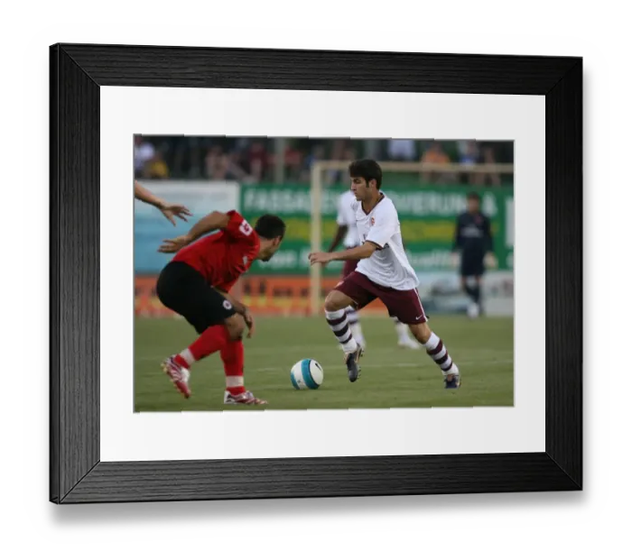 Framed Print : Cesc Fabregas (Arsenal) Framed Print : Cesc Fabregas (Arsenal)