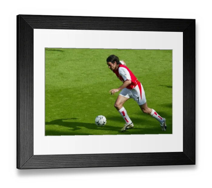 Framed Print : Robert Pires (Arsenal). Arsenal 2: 1 Leicester City