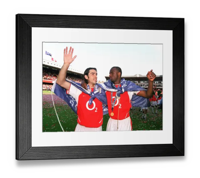 Framed Print : FA Premiership Showdown: Arsenal vs Leicester City, May 15, 2004, Highbury, London