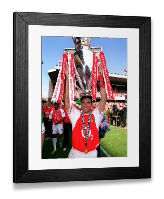 Framed Print : Arsenal vs Leicester City: FA Premiership Showdown - May 15, 2004, Highbury, London