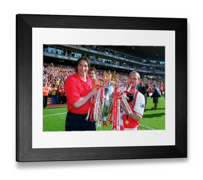 Framed Print : Arsenal vs Leicester City: FA Premiership Showdown at Highbury, London (May 15, 2004) Framed Print : Arsenal vs Leicester City: FA Premiership Showdown at Highbury, London (May 15, 2004)