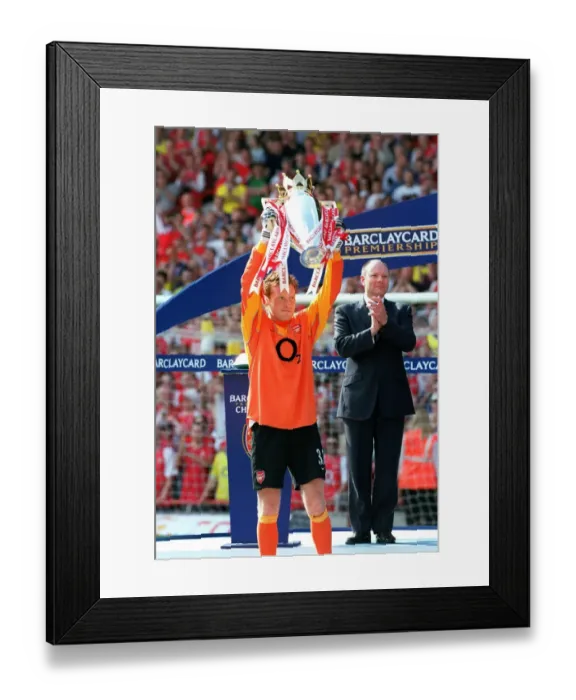 Framed Print : Arsenal vs Leicester City: FA Premiership Showdown at Highbury, May 15, 2004 Framed Print : Arsenal vs Leicester City: FA Premiership Showdown at Highbury, May 15, 2004