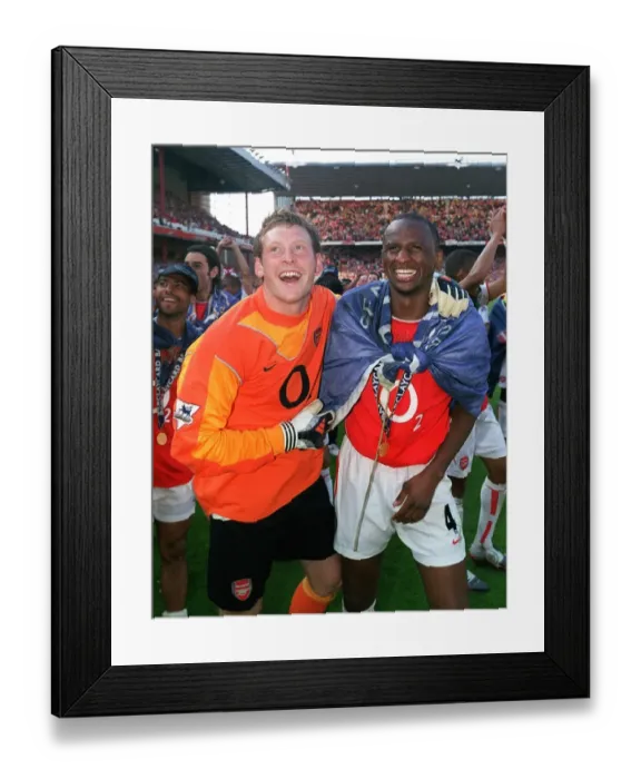 Framed Print : Arsenal vs Leicester City: FA Premiership Showdown - May 15, 2004, Highbury, London Framed Print : Arsenal vs Leicester City: FA Premiership Showdown - May 15, 2004, Highbury, London