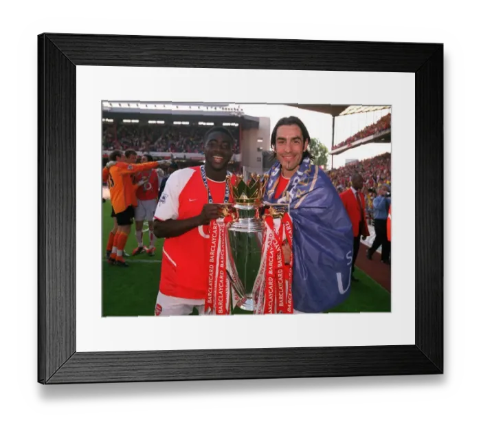 Framed Print : Arsenal vs Leicester City: FA Premiership Battle at Highbury, May 15, 2004 Framed Print : Arsenal vs Leicester City: FA Premiership Battle at Highbury, May 15, 2004