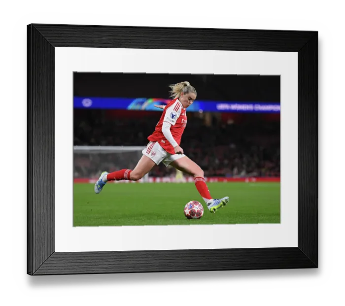 Framed Print : Arsenal v Chelsea - UEFA Women's Champions League 2025 / 26 Quarter-finals First Leg Arsenal v Chelsea - UEFA Women's Champions League 2025 / 26 Quarter-finals First Leg