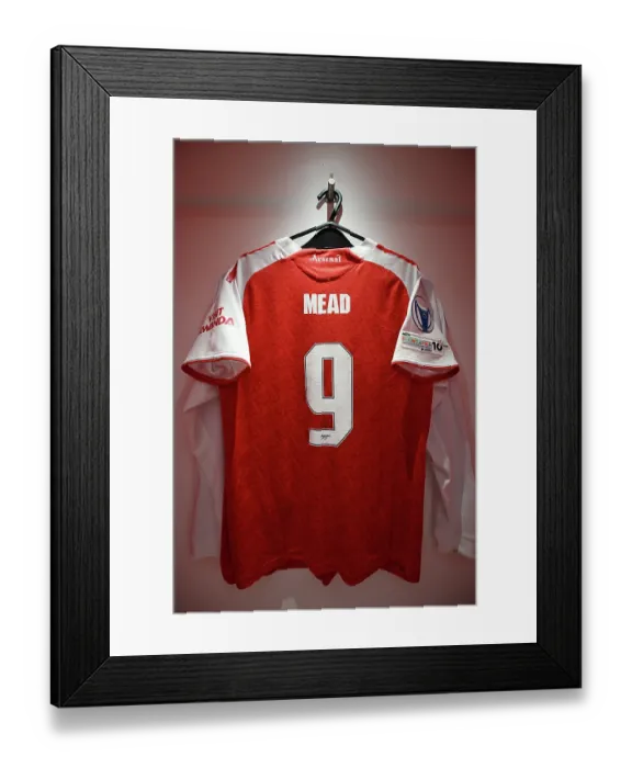Framed Print : Arsenal v Chelsea - UEFA Women's Champions League 2025 / 26 Quarter-finals First Leg Arsenal v Chelsea - UEFA Women's Champions League 2025 / 26 Quarter-finals First Leg