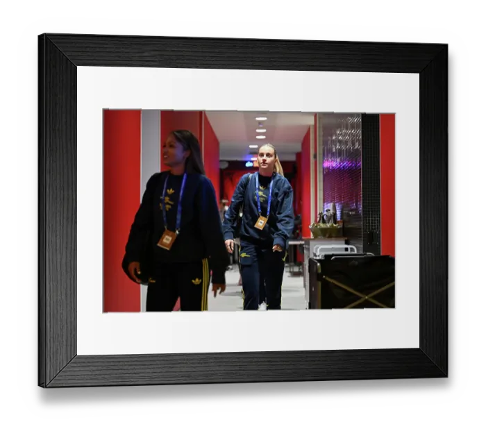 Framed Print : Arsenal v Chelsea - UEFA Women's Champions League 2025 / 26 Quarter-finals First Leg Framed Print : Arsenal v Chelsea - UEFA Women's Champions League 2025 / 26 Quarter-finals First Leg