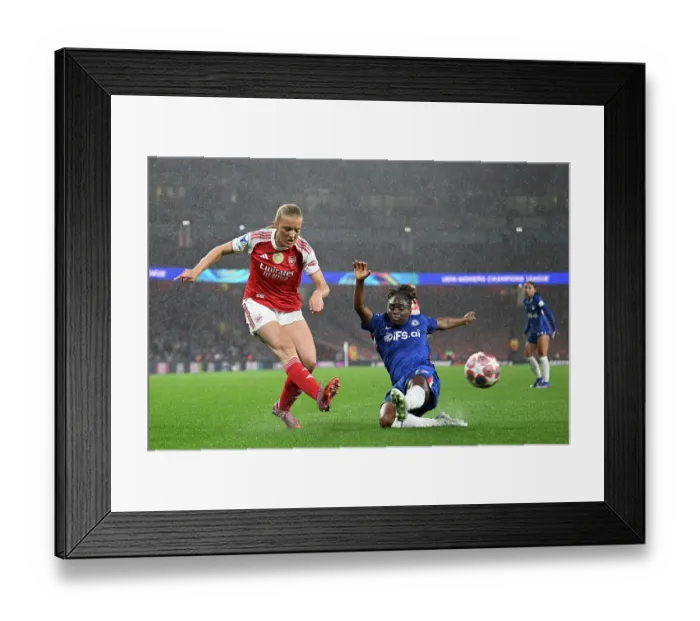 Framed Print : Arsenal v Chelsea - UEFA Women's Champions League 2025 / 26 Quarter-finals First Leg Framed Print : Arsenal v Chelsea - UEFA Women's Champions League 2025 / 26 Quarter-finals First Leg