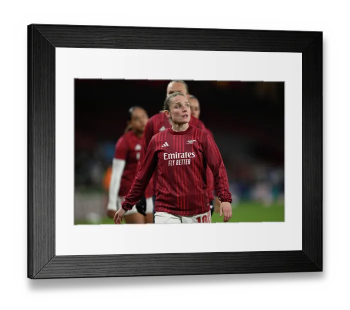 Framed Print : Arsenal v Chelsea - UEFA Women's Champions League 2025 / 26 Quarter-finals First Leg Framed Print : Arsenal v Chelsea - UEFA Women's Champions League 2025 / 26 Quarter-finals First Leg