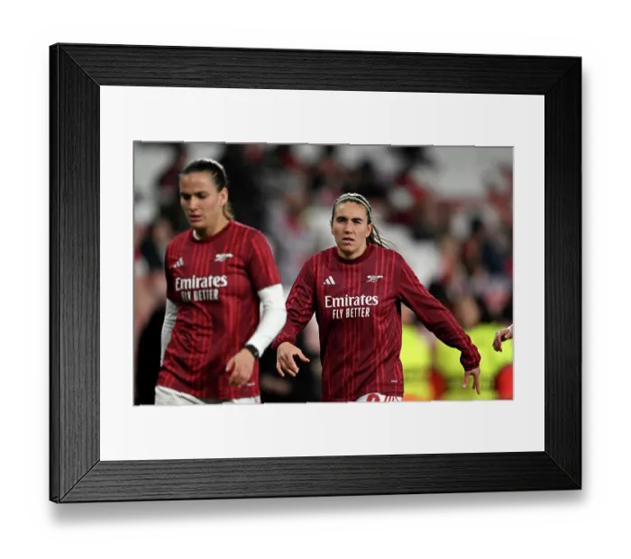 Framed Print : Arsenal v Chelsea - UEFA Women's Champions League 2025 / 26 Quarter-finals First Leg Framed Print : Arsenal v Chelsea - UEFA Women's Champions League 2025 / 26 Quarter-finals First Leg