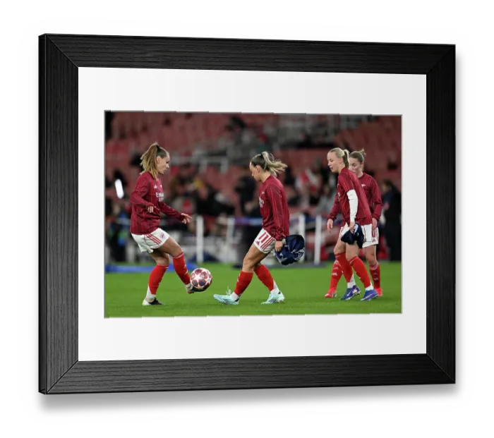 Framed Print : Arsenal v Chelsea - UEFA Women's Champions League 2025 / 26 Quarter-finals First Leg Framed Print : Arsenal v Chelsea - UEFA Women's Champions League 2025 / 26 Quarter-finals First Leg