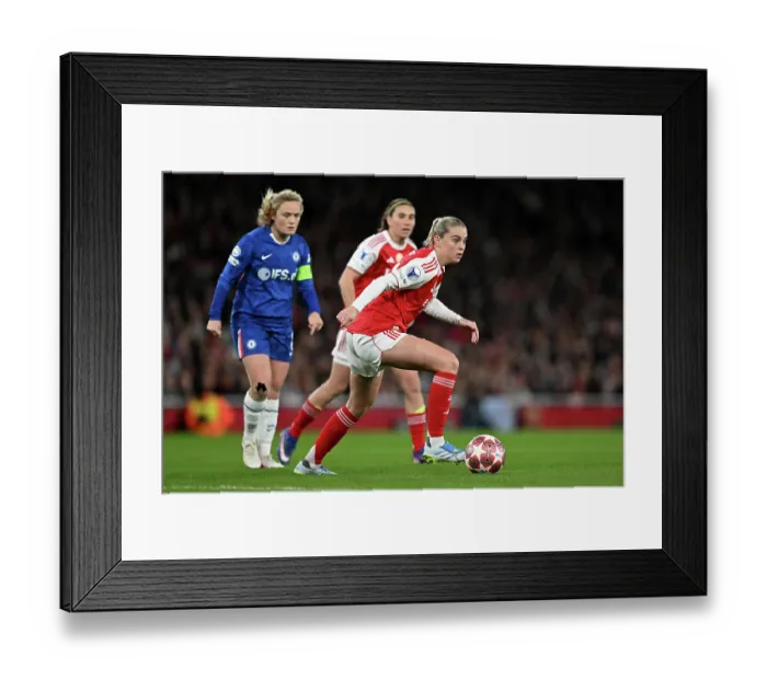 Framed Print : Arsenal v Chelsea - UEFA Women's Champions League 2025 / 26 Quarter-finals First Leg Framed Print : Arsenal v Chelsea - UEFA Women's Champions League 2025 / 26 Quarter-finals First Leg