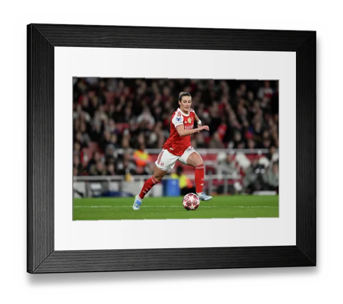 Framed Print : Arsenal v Chelsea - UEFA Women's Champions League 2025 / 26 Quarter-finals First Leg Framed Print : Arsenal v Chelsea - UEFA Women's Champions League 2025 / 26 Quarter-finals First Leg