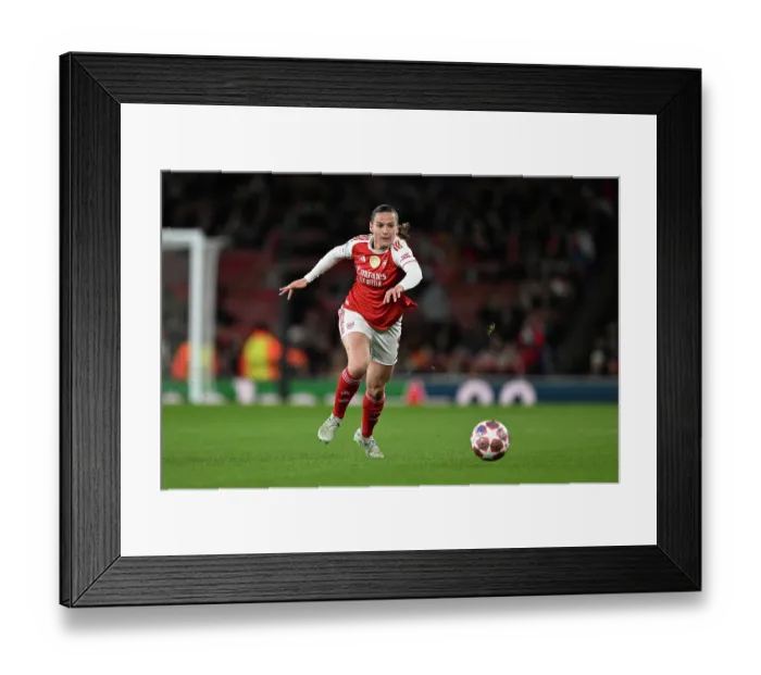 Framed Print : Arsenal v Chelsea - UEFA Women's Champions League 2025 / 26 Quarter-finals First Leg