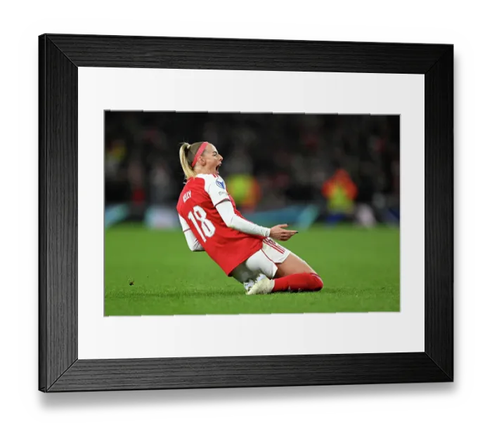 Framed Print : Arsenal v Chelsea - UEFA Women's Champions League 2025 / 26 Quarter-finals First Leg Framed Print : Arsenal v Chelsea - UEFA Women's Champions League 2025 / 26 Quarter-finals First Leg