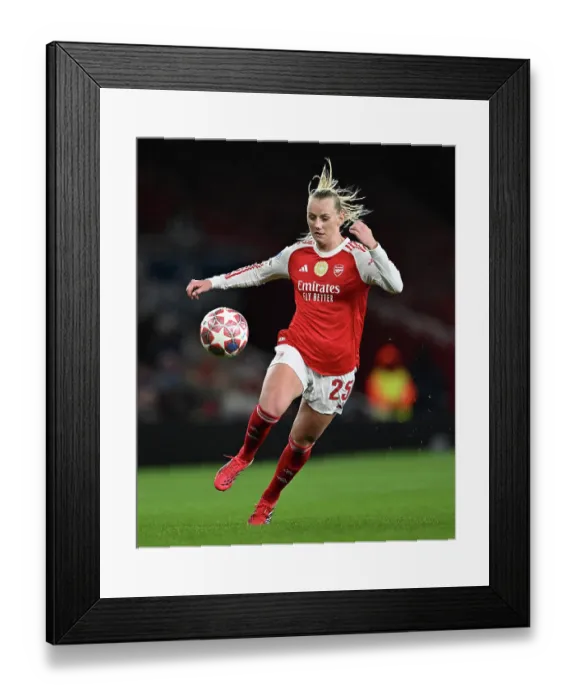 Framed Print : Arsenal v Chelsea - UEFA Women's Champions League 2025 / 26 Quarter-finals First Leg Arsenal v Chelsea - UEFA Women's Champions League 2025 / 26 Quarter-finals First Leg