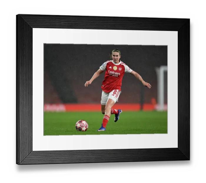 Framed Print : Arsenal v Chelsea - UEFA Women's Champions League 2025 / 26 Quarter-finals First Leg