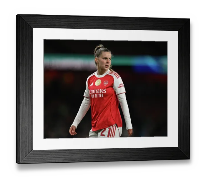 Framed Print : Arsenal v Chelsea - UEFA Women's Champions League 2025 / 26 Quarter-finals First Leg Arsenal v Chelsea - UEFA Women's Champions League 2025 / 26 Quarter-finals First Leg