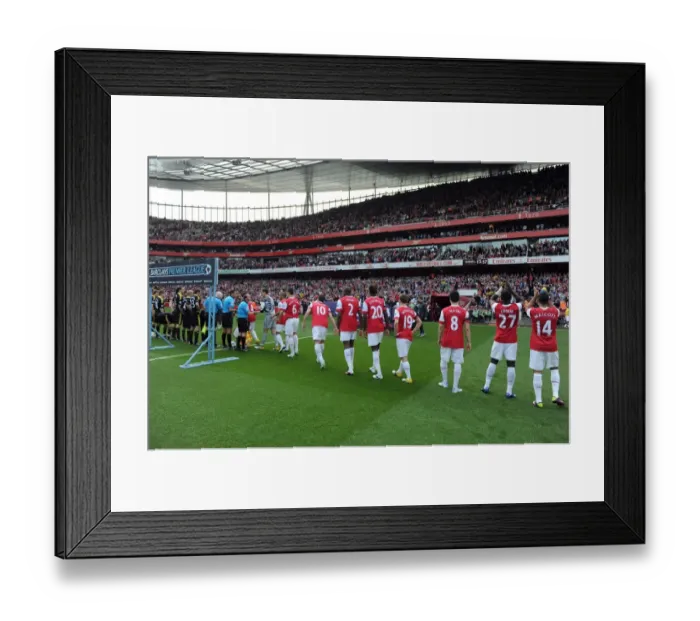 Framed Print : Arsenal team lined up before the match. Arsenal 1: 1 Liverpool. Barclays Premier League Framed Print : Arsenal team lined up before the match. Arsenal 1: 1 Liverpool. Barclays Premier League