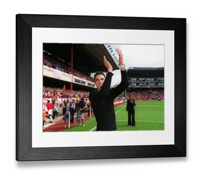 Framed Print : Arsenal vs Leicester City: FA Premiership Showdown at Highbury, May 15, 2004 Framed Print : Arsenal vs Leicester City: FA Premiership Showdown at Highbury, May 15, 2004