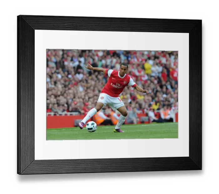 Framed Print : Theo Walcott's Stalemate: Arsenal 1-1 Liverpool, Barclays Premier League, Emirates Stadium, 17 / 04 / 11