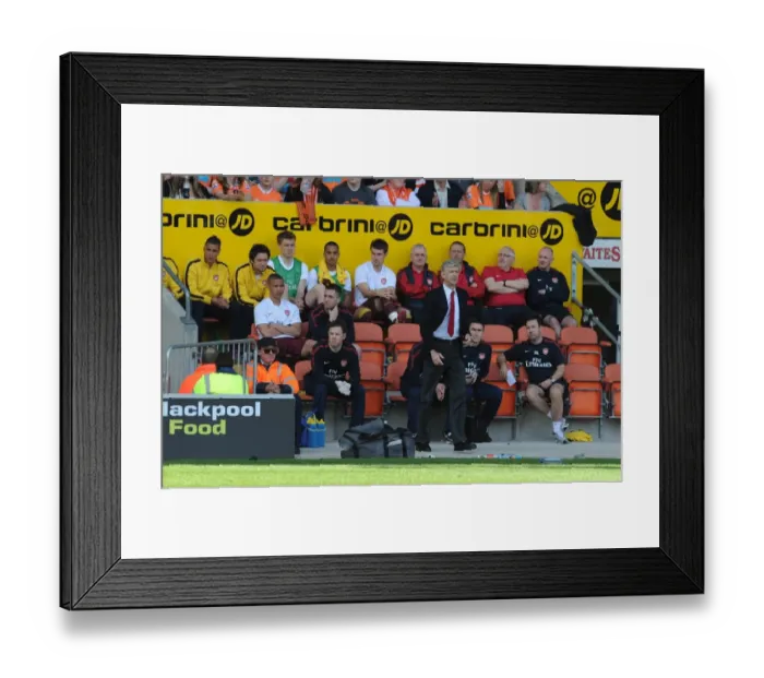 Framed Print : Arsenal manager Arsene Wenger on the bench. Blackpool 1: 3 Arsenal, Barclays Premier League Framed Print : Arsenal manager Arsene Wenger on the bench. Blackpool 1: 3 Arsenal, Barclays Premier League