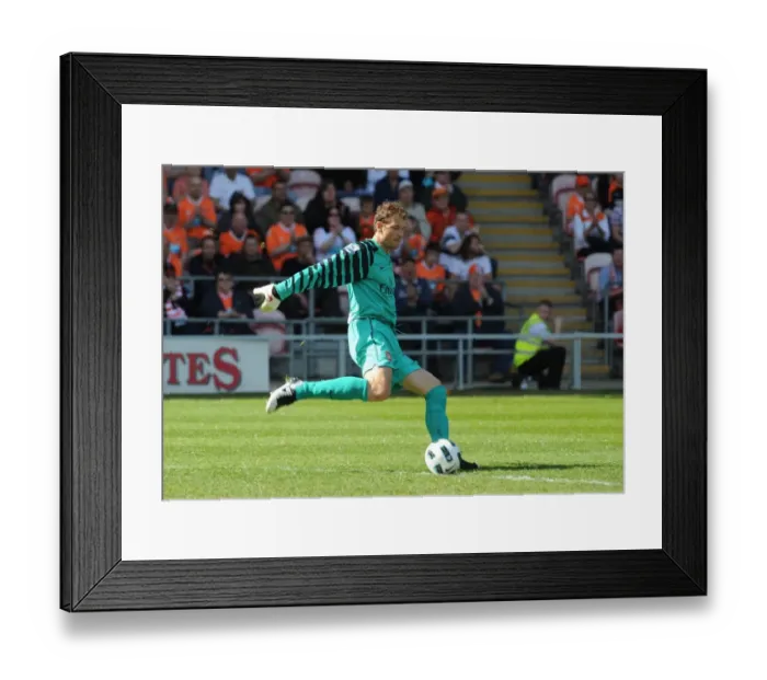 Framed Print : Arsenal's Triumph: Jens Lehmann Shines in 3-1 Win over Blackpool