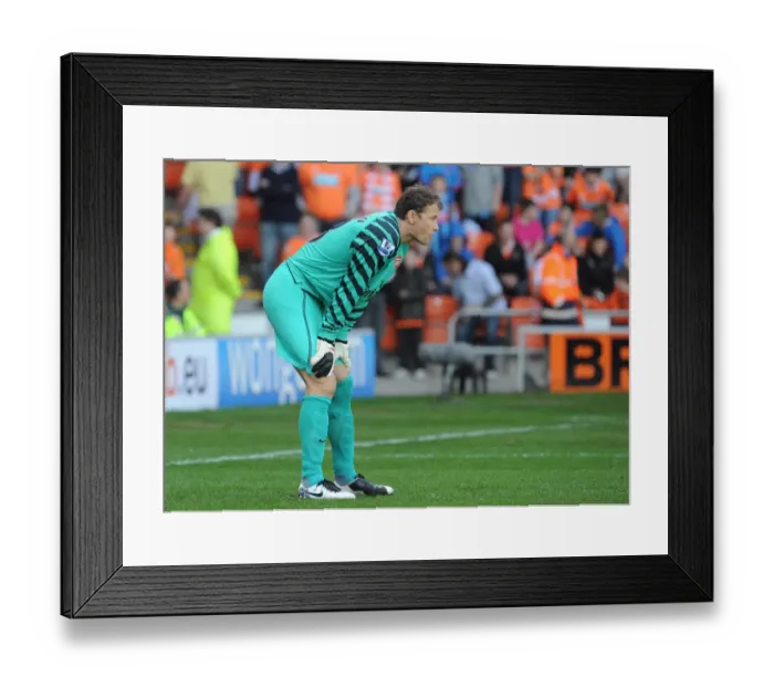 Framed Print : Arsenal's Triumph: Jens Lehmann's Shining Performance in 3-1 Victory over Blackpool