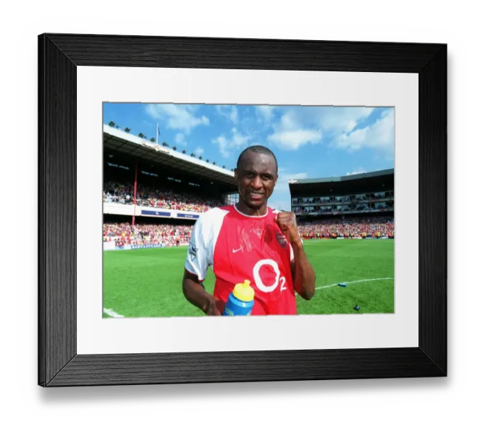 Framed Print : Arsenal vs Leicester City: FA Premiership Showdown at Highbury, May 15, 2004