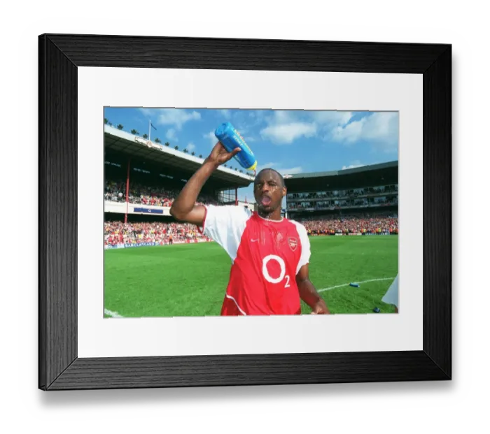 Framed Print : Arsenal vs Leicester City: FA Premiership Showdown, May 15, 2004