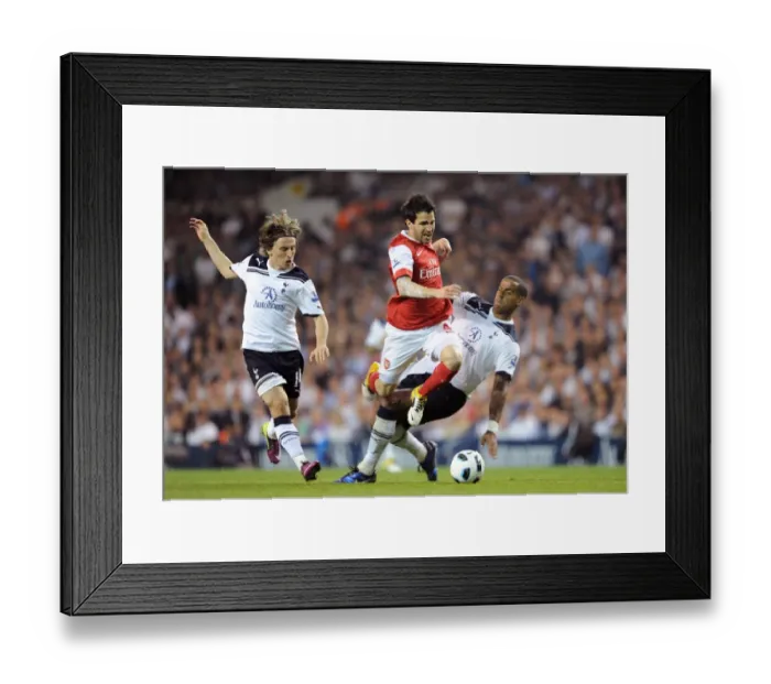Framed Print : Three-Way Rivalry: Fabregas, Modric, Huddlestone in the Intense 3-3 Battle Between Arsenal and Tottenham, Barclays Premier League, White Hart Lane, 20 / 4 / 11 Framed Print : Three-Way Rivalry: Fabregas, Modric, Huddlestone in the Intense 3-3 Battle Between Arsenal and Tottenham, Barclays Premier League, White Hart Lane, 20 / 4 / 11