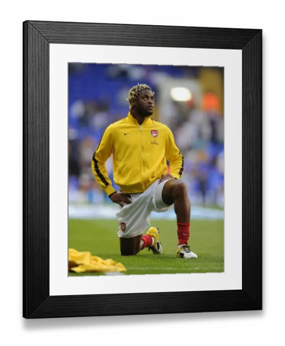 Framed Print : Alex Song (Arsenal). Tottenham Hotspur 3: 3 Arsenal. Barclays Premier League Framed Print : Alex Song (Arsenal). Tottenham Hotspur 3: 3 Arsenal. Barclays Premier League