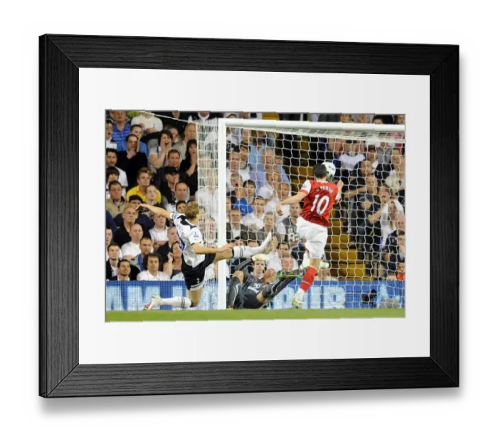 Framed Print : Robin van Persie scores Arsenals 3rd goal past Heurelho Gomes and Michael Dawson Framed Print : Robin van Persie scores Arsenals 3rd goal past Heurelho Gomes and Michael Dawson