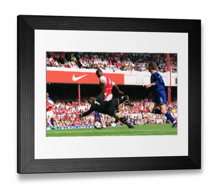 Framed Print : Arsenal vs Leicester City: FA Premiership Showdown, May 15, 2004 Framed Print : Arsenal vs Leicester City: FA Premiership Showdown, May 15, 2004