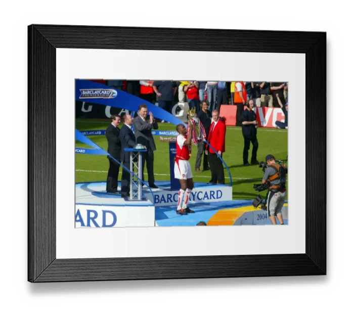 Framed Print : Patrick Vieira lifts the Premiership trophy for Arsenal Framed Print : Patrick Vieira lifts the Premiership trophy for Arsenal