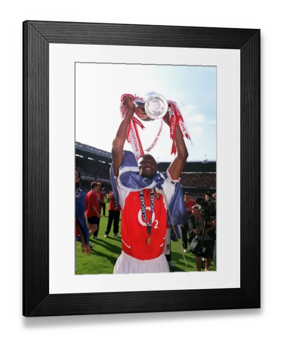 Framed Print : Arsenal vs Leicester City: FA Premiership Showdown, May 15, 2004, Highbury, London