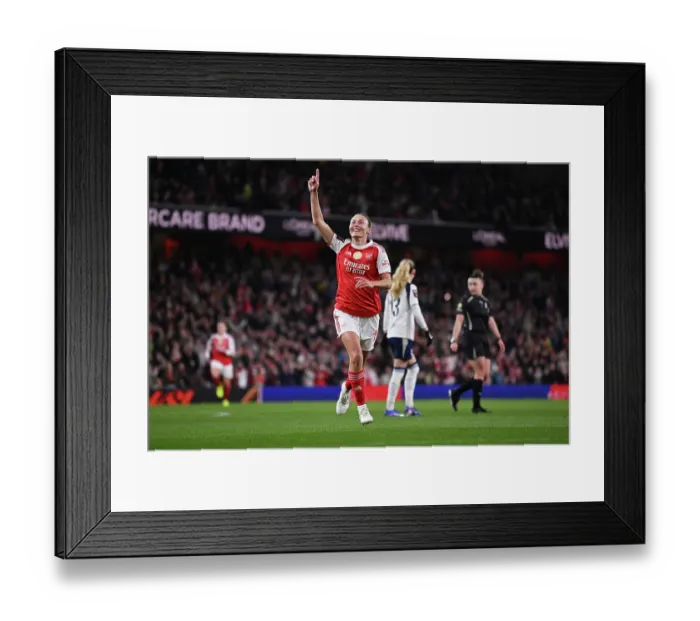 Framed Print : Arsenal v Tottenham Hotspur - Barclays Women's Super League Arsenal v Tottenham Hotspur - Barclays Women's Super League