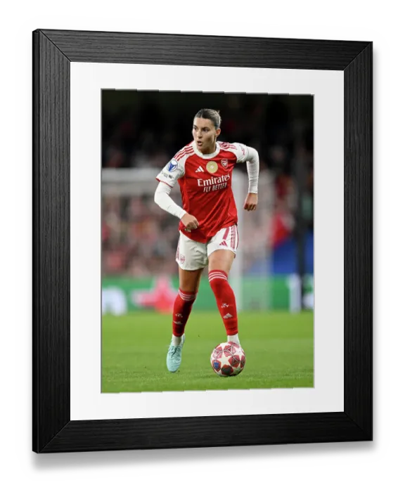 Framed Print : Chelsea FC v Arsenal FC - UEFA Women's Champions League 2025 / 26 Quarter-finals Second Leg