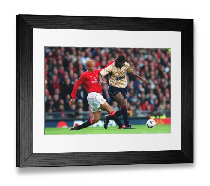 Framed Print : Kanu (Arsenal) Wes Brown (Manchester United). Manchester United 0: 1 Arsenal. F