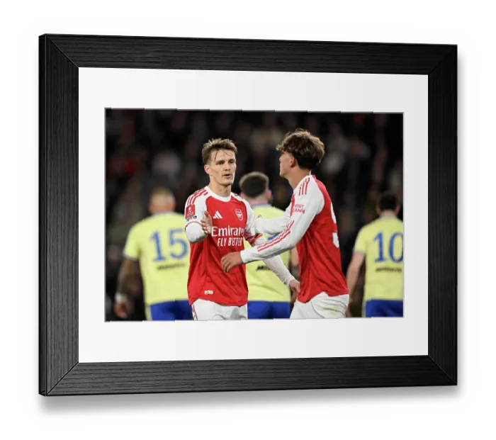 Framed Print : Southampton v Arsenal - Emirates FA Cup Quarter Final