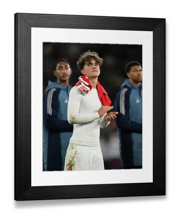 Framed Print : Southampton v Arsenal - Emirates FA Cup Quarter Final