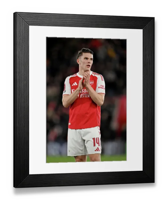 Framed Print : Southampton v Arsenal - Emirates FA Cup Quarter Final