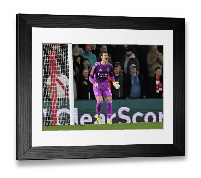 Framed Print : Southampton v Arsenal - Emirates FA Cup Quarter Final