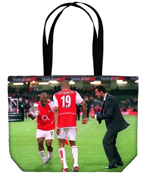 Sylvain Wiltord, Gilberto and Edu celebrate after the match