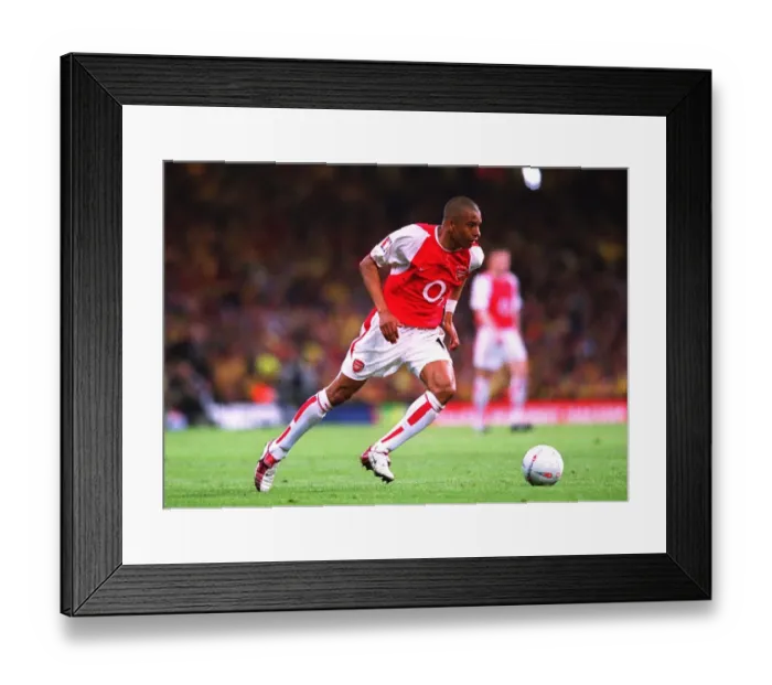 Framed Print : Gilberto (Arsenal). Arsenal 1: 0 Southampton. The F Framed Print : Gilberto (Arsenal). Arsenal 1: 0 Southampton. The F